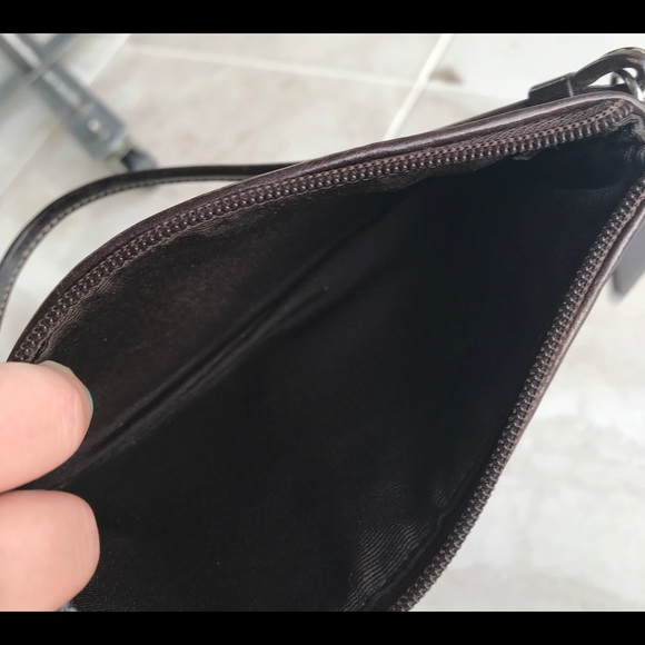 🔥AUTHENTIC COACH WRISTLET🔥 - Picture 2 of 5